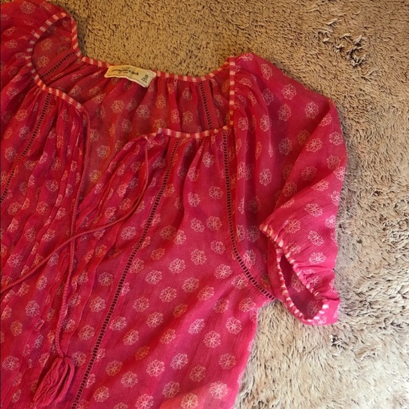 Abercrombie and Fitch blouse- Xsmall - Picture 4 of 5